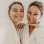 2 women with dark circles correction